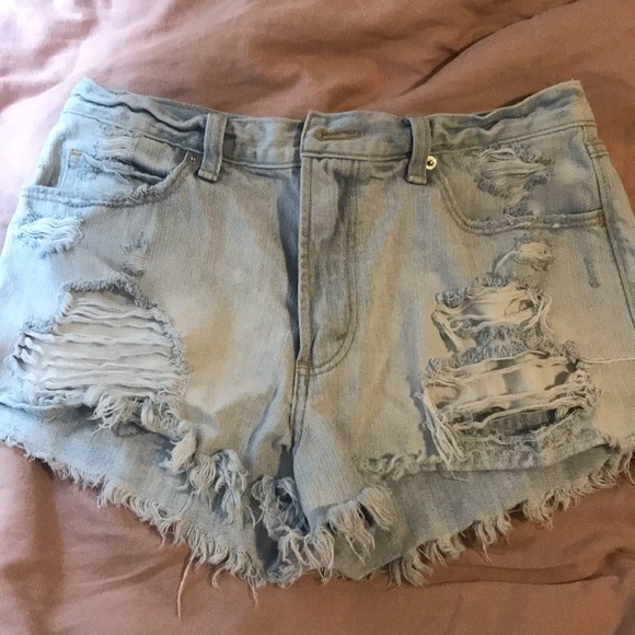 High Waisted Light Denim Shorts - Picture 2 of 4